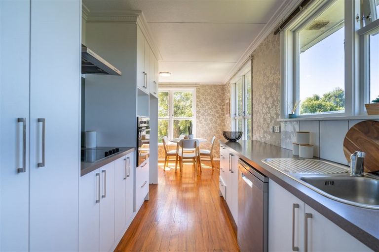 Photo of property in 27 Hanlon Street, Halfway Bush, Dunedin, 9010