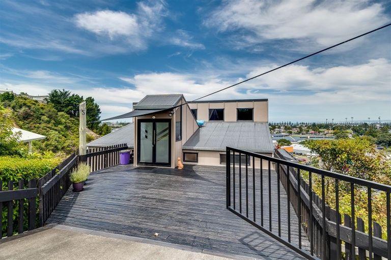 Photo of property in 5 Guys Hill Road, Hospital Hill, Napier, 4110