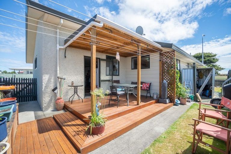 Photo of property in 1 Richmond Avenue, Takaro, Palmerston North, 4410