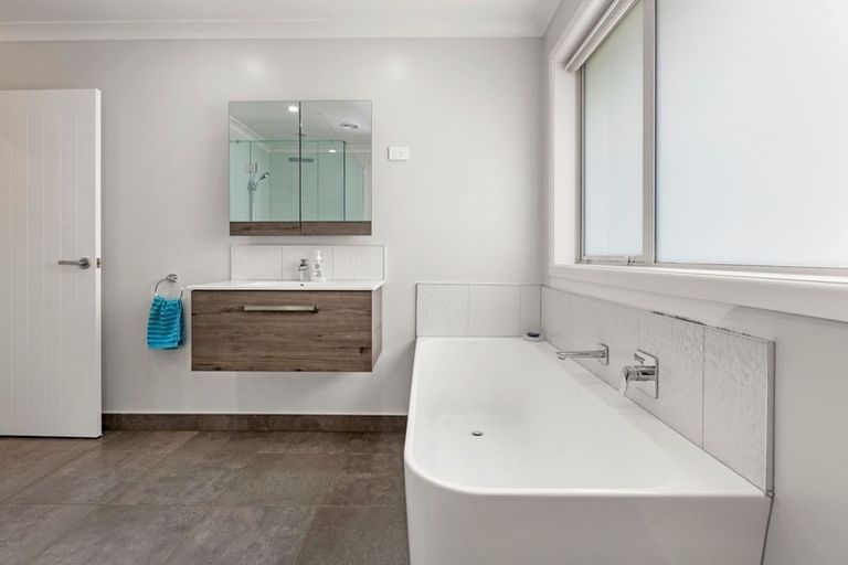 Photo of property in 6 Brian Curle Close, Huntly, 3700