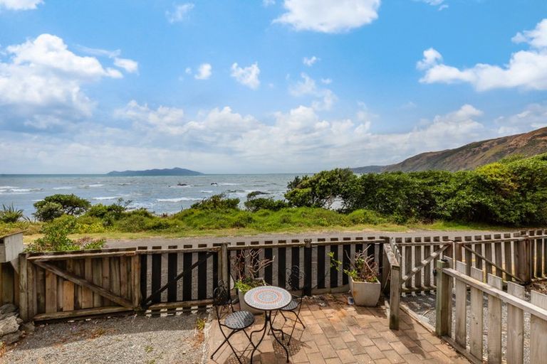 Photo of property in 27 Ocean Parade, Pukerua Bay, 5026