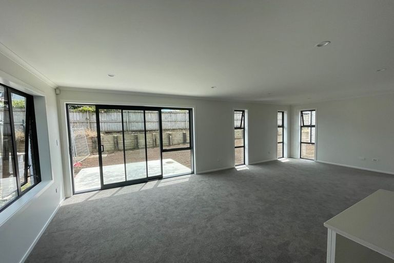 Photo of property in 11 Yulia Road, Flat Bush, Auckland, 2016