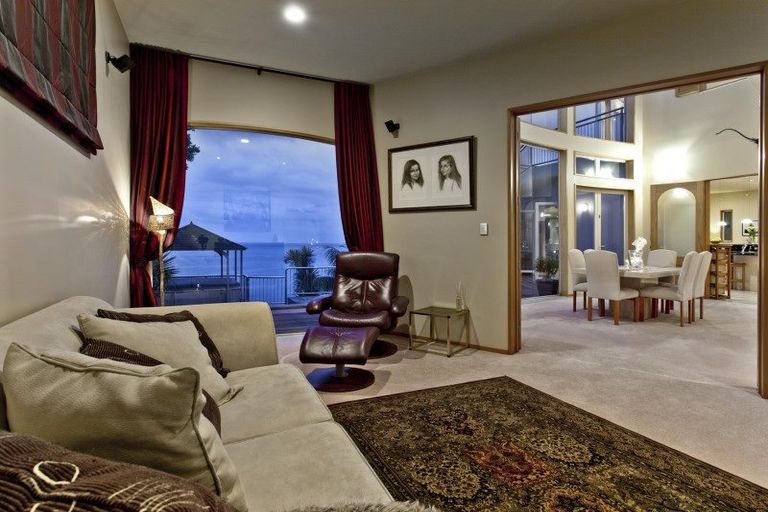 Photo of property in 20 Cliff Road, Torbay, Auckland, 0630