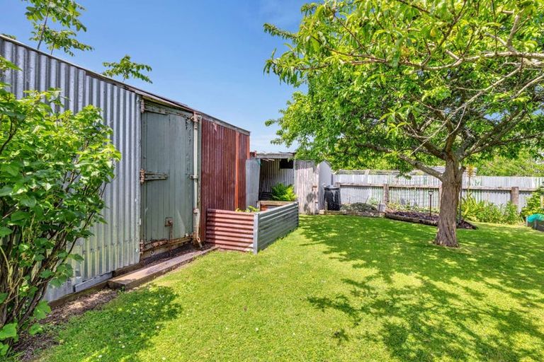 Photo of property in 20 Bear Street, Waverley, 4510