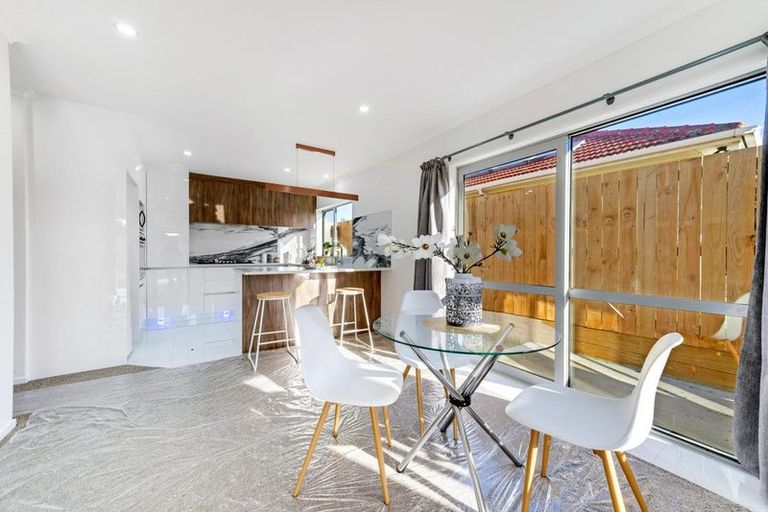 Photo of property in 39 Sunnyside Crescent, Papatoetoe, Auckland, 2025