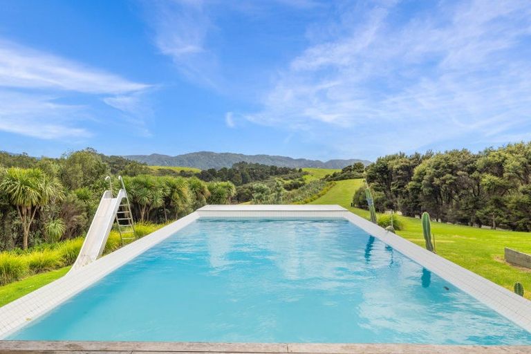 Photo of property in 33 Rua Road, Mangawhai, 0573