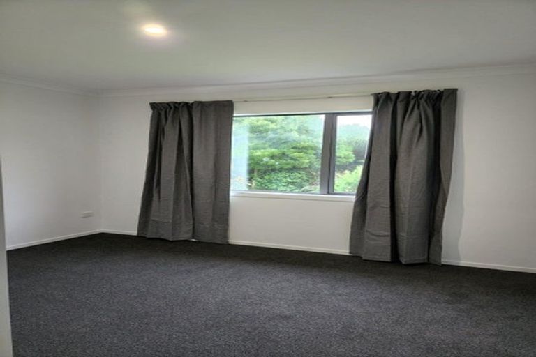 Photo of property in 1185 South Road, Oakura, 4314