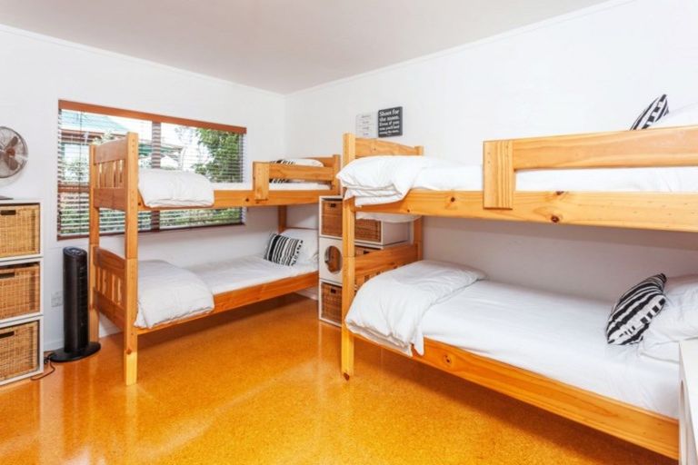 Photo of property in 150 Ocean Beach Road, Tairua, 3508