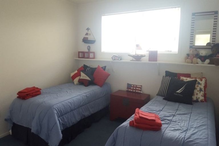 Photo of property in 69 Karewa Parade, Papamoa Beach, Papamoa, 3118