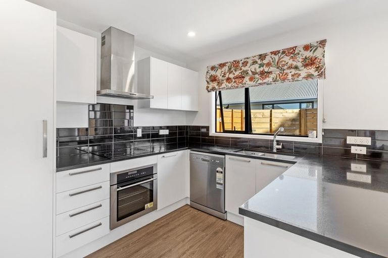 Photo of property in 4/57 Saint Martins Road, Saint Martins, Christchurch, 8022