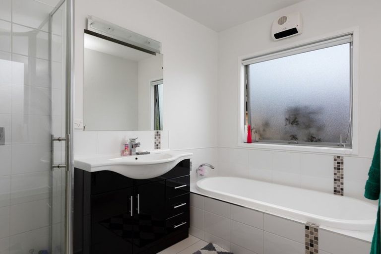 Photo of property in 9 Bell Bird Rise, Picton, 7220