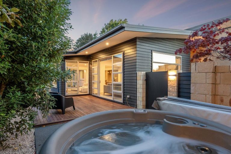 Photo of property in 375b Harewood Road, Bishopdale, Christchurch, 8053
