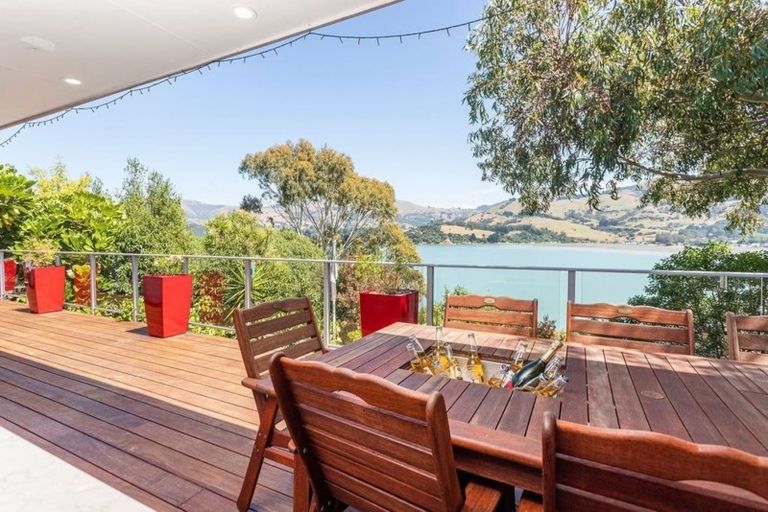 Photo of property in 10 Bayview Crescent, Duvauchelle, 7581