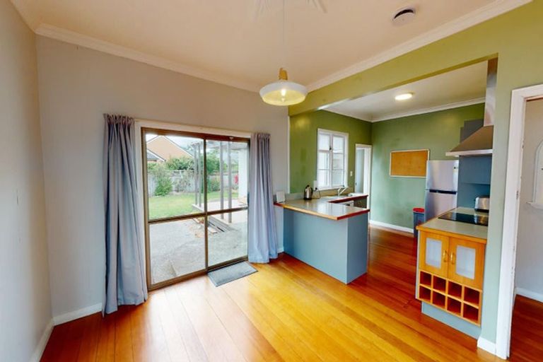 Photo of property in 19 Franklin Avenue, Hokowhitu, Palmerston North, 4410