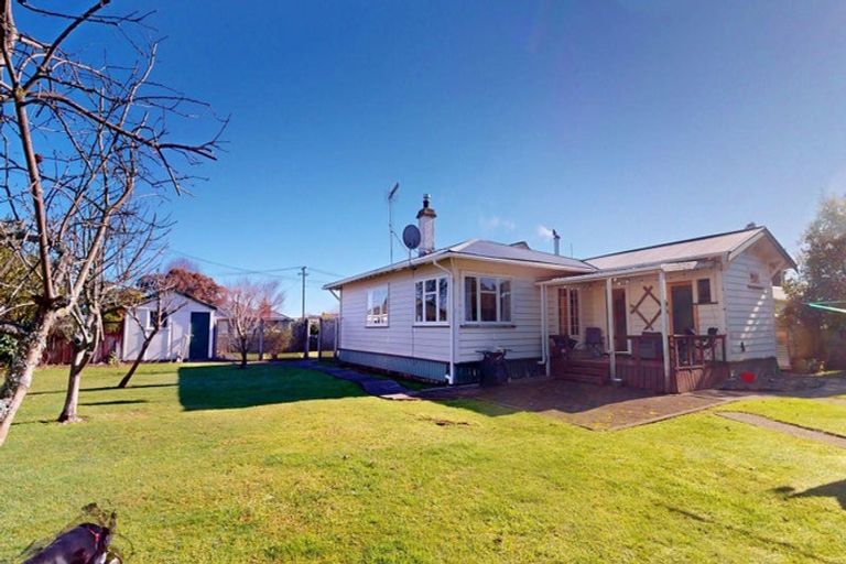 Photo of property in 11 Lyon Street, Marton, 4710