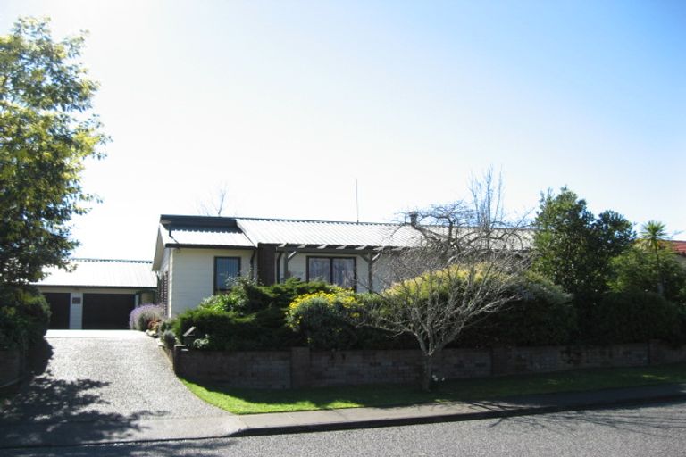 Photo of property in 38 Reeve Drive, Havelock North, 4130