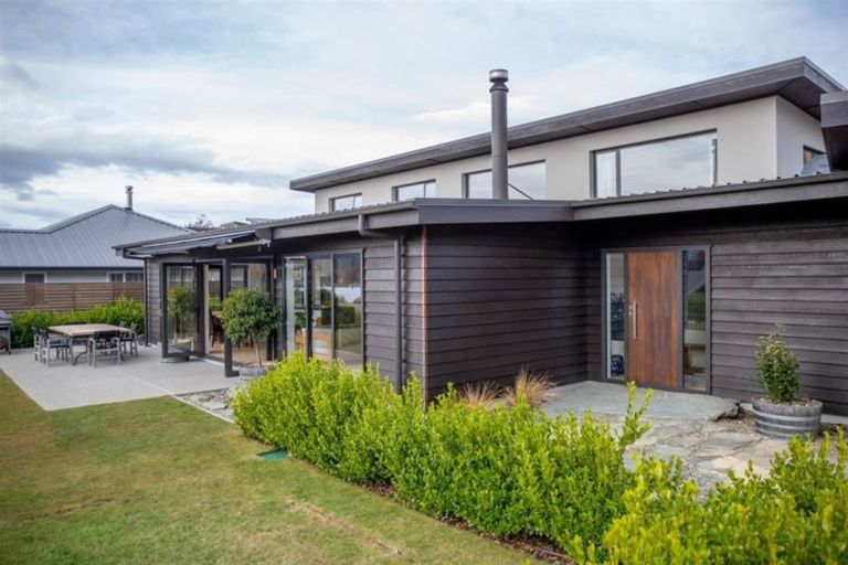 Photo of property in 32 Niger Street, Wanaka, 9305
