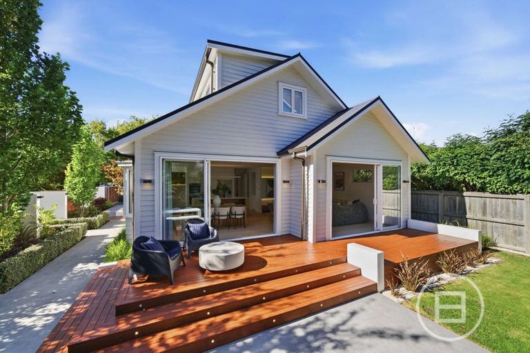 Photo of property in 22 Tomes Road, St Albans, Christchurch, 8052