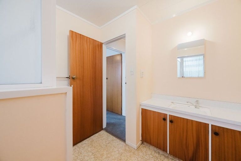 Photo of property in 2/35 Tom Parker Avenue, Marewa, Napier, 4110