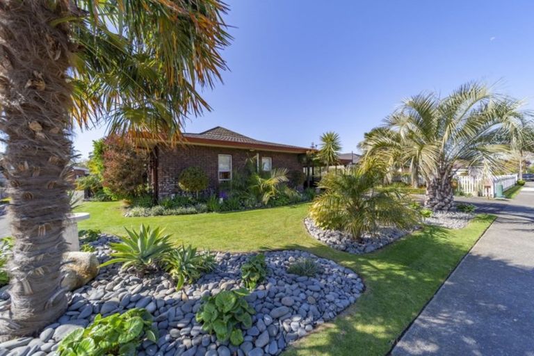 Photo of property in 12 Ngarimu Crescent, Taradale, Napier, 4112