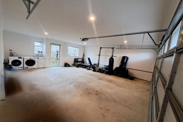 Photo of property in 37 Merriefield Avenue, Forrest Hill, Auckland, 0620