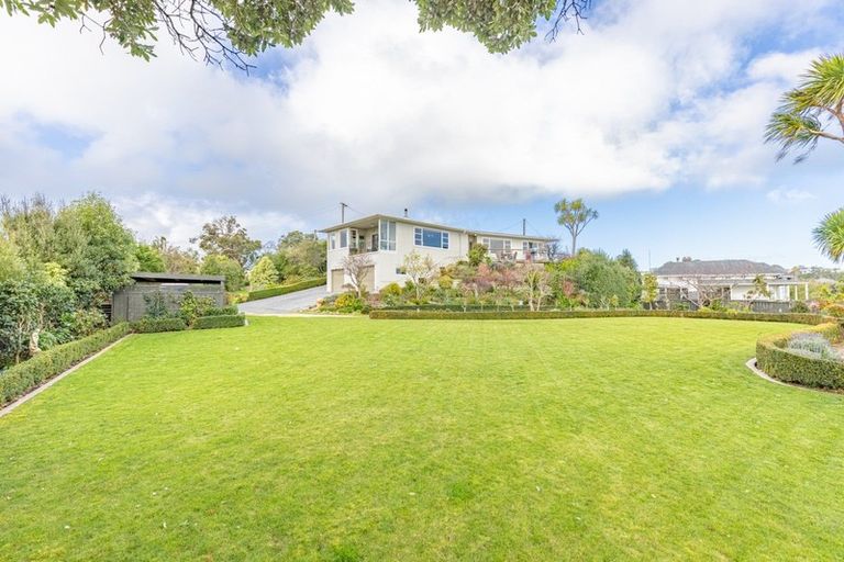 Photo of property in 4 Shakespeare Road, Bastia Hill, Whanganui, 4500
