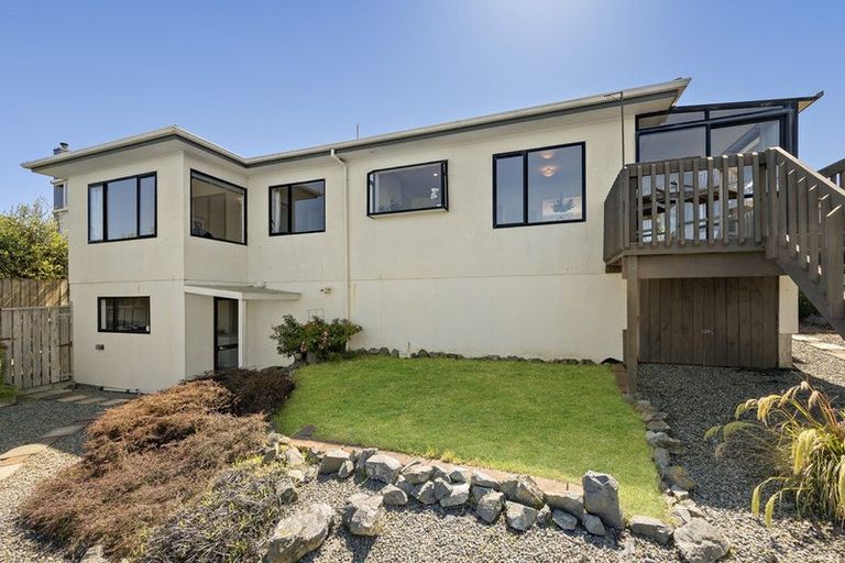 Photo of property in 43 Bowes Crescent, Strathmore Park, Wellington, 6022