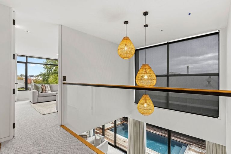 Photo of property in 114a Paparoa Street, Papanui, Christchurch, 8053