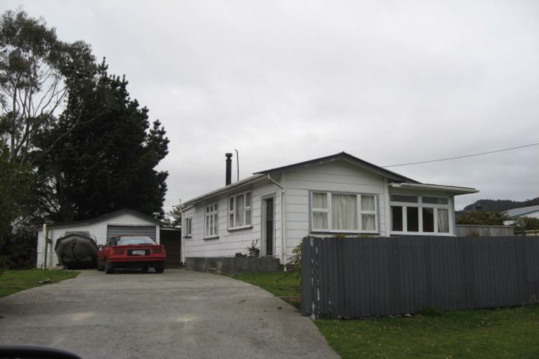 Photo of property in 3 Mills Street, Runanga, 7803