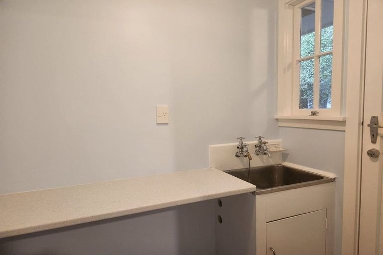 Photo of property in 1/250 Waimairi Road, Ilam, Christchurch, 8041