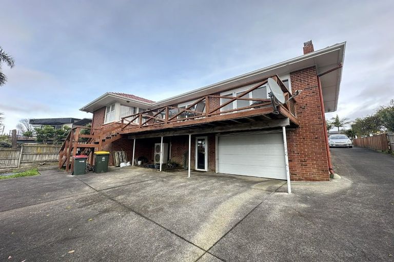 Photo of property in 17 Bleakhouse Road, Howick, Auckland, 2014