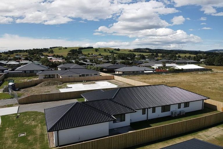 Photo of property in 9 Merino Crescent, Kirwee, 7571