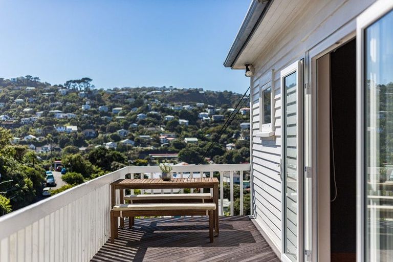 Photo of property in 112 Eden Street, Island Bay, Wellington, 6023