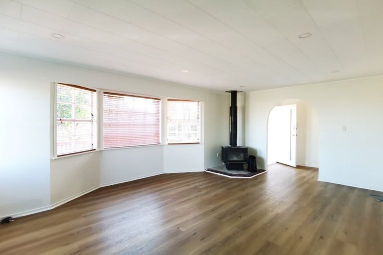 Photo of property in 130 Pigeon Mountain Road, Half Moon Bay, Auckland, 2012