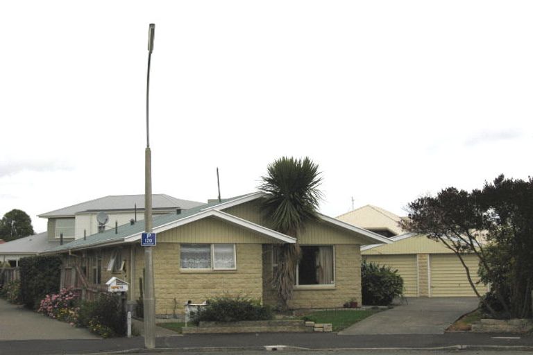 Photo of property in 1/14 Tulloch Place, Papanui, Christchurch, 8052