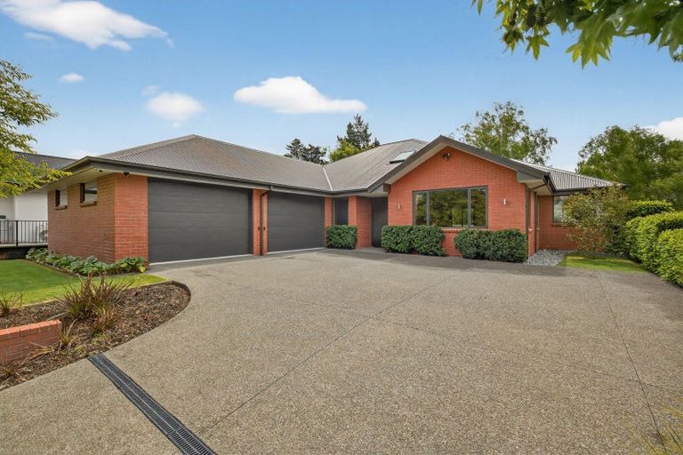 Photo of property in 75 Huntingdon Drive, Rangiora, 7400