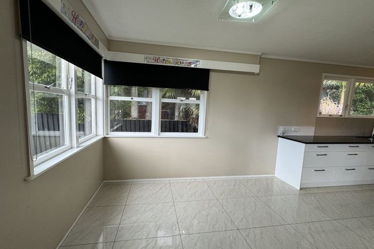 Photo of property in 36 Stanley Road, Glenfield, Auckland, 0629