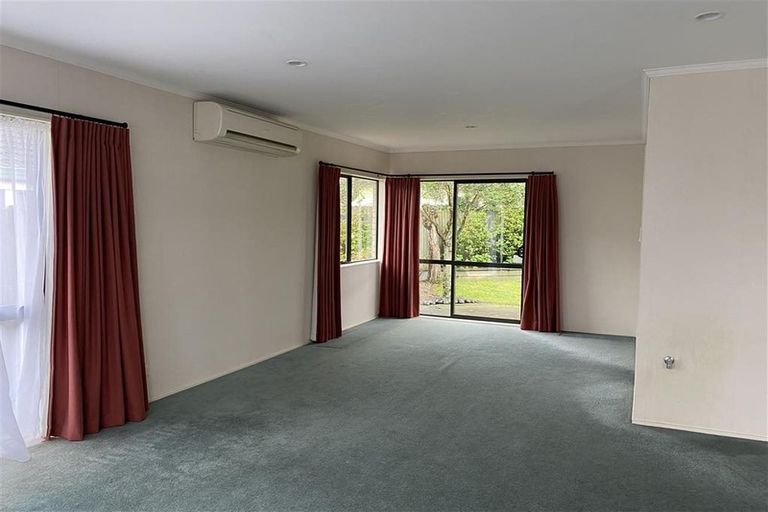 Photo of property in 11 Amylynn Place, East Tamaki, Auckland, 2016
