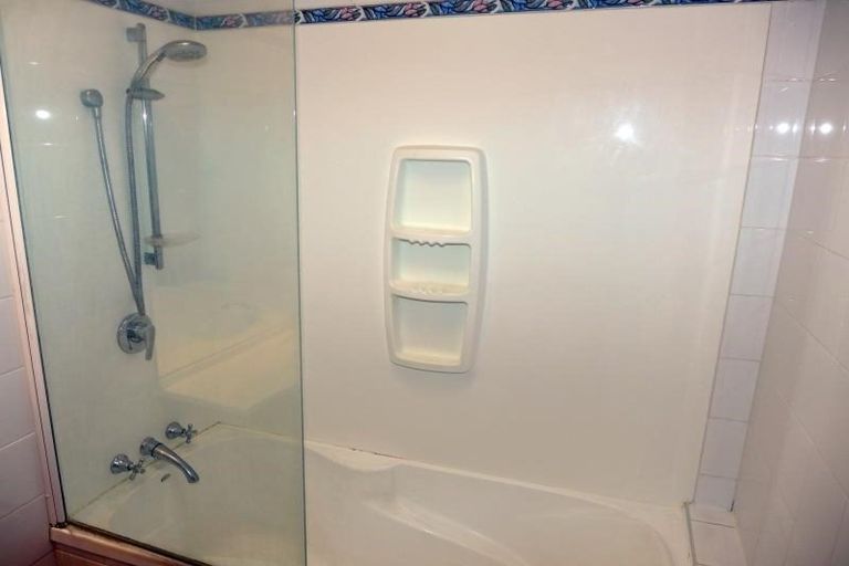 Photo of property in 2 Logan Avenue, Marewa, Napier, 4110