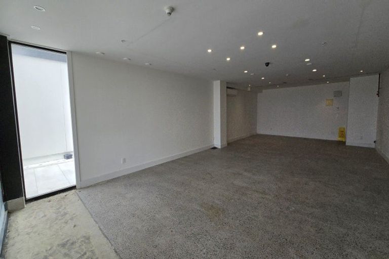 Photo of property in Oceanside Tower 1, 2/2a Marine Parade, Mount Maunganui, 3116