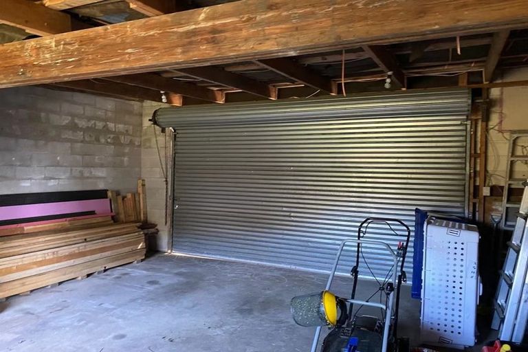 Photo of property in 114a Rosier Road, Glen Eden, Auckland, 0602