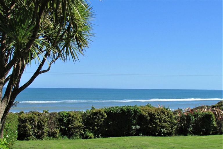 Photo of property in 2404 Coast Road, Barrytown, Runanga, 7873