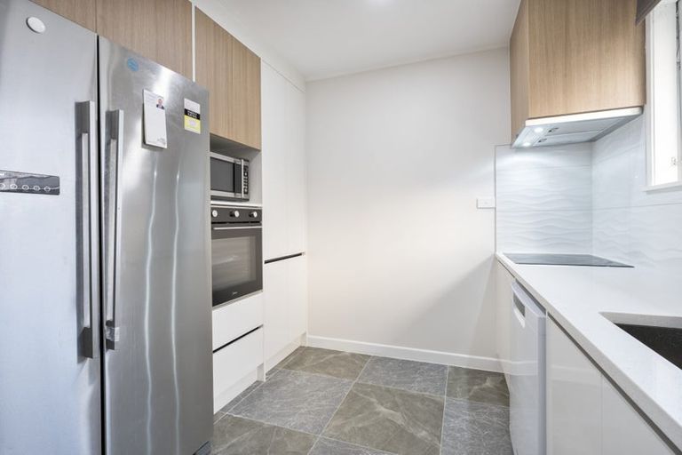 Photo of property in 49 Spence Road, Henderson, Auckland, 0612