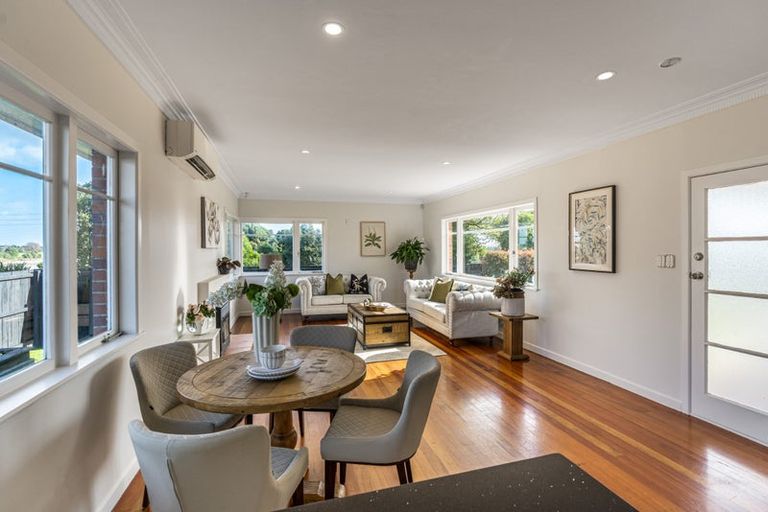 Photo of property in 22 Cliff Road, Papakura, 2110