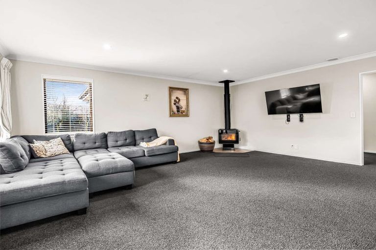 Photo of property in 10 Greenstone Street, Rolleston, 7614