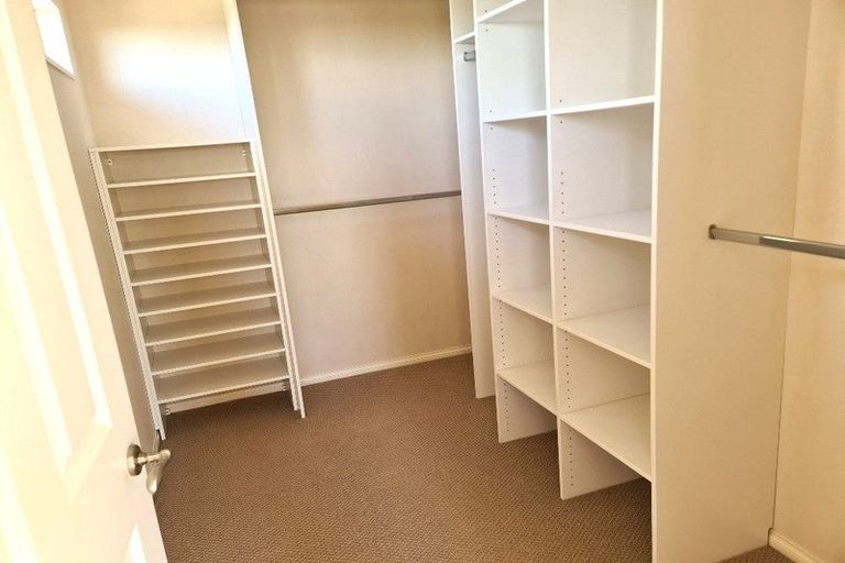 Photo of property in 21 Dunvegan Rise, East Tamaki Heights, Auckland, 2016