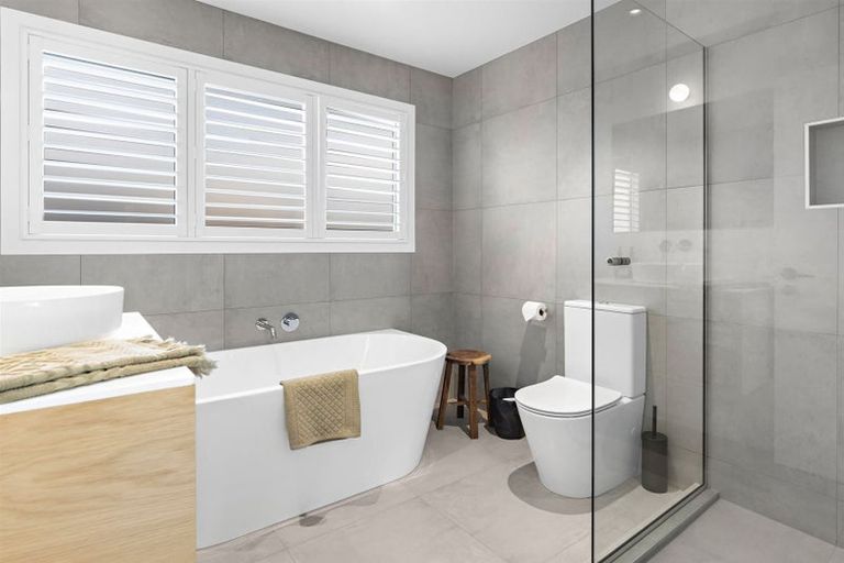 Photo of property in 24 Kenwyn Avenue, St Albans, Christchurch, 8052