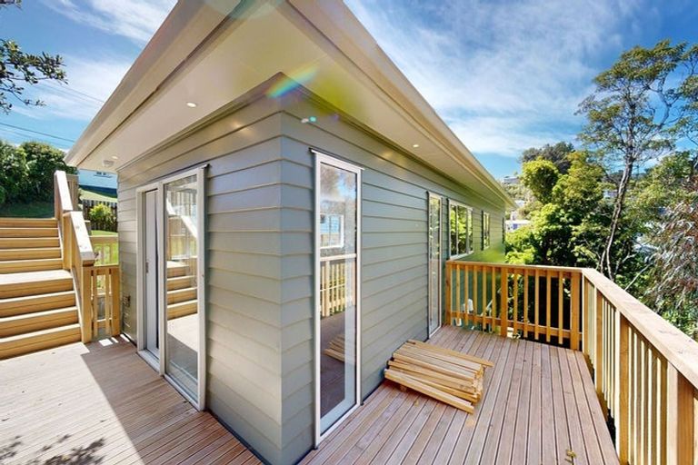 Photo of property in 3 Dunmail Way, Newlands, Wellington, 6037