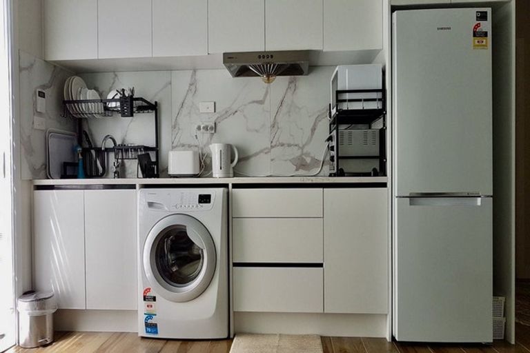 Photo of property in 80 Armstrong Farm Drive, East Tamaki Heights, Auckland, 2016