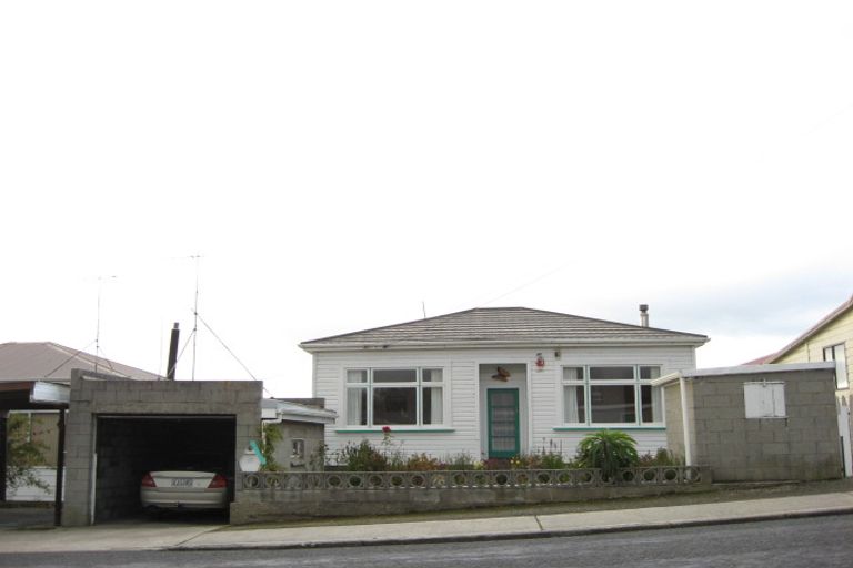 Photo of property in 27 Exmouth Street, Kaitangata, 9210